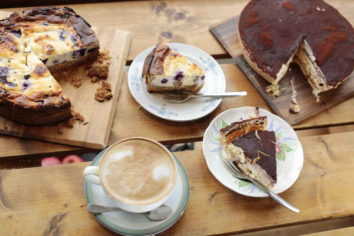 romeo's-sugar-free-bakery-vegan-cakes-london
