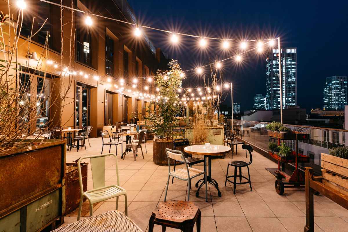 ruby-louise-hotel-and-bar-rooftop-bars-frankfurt