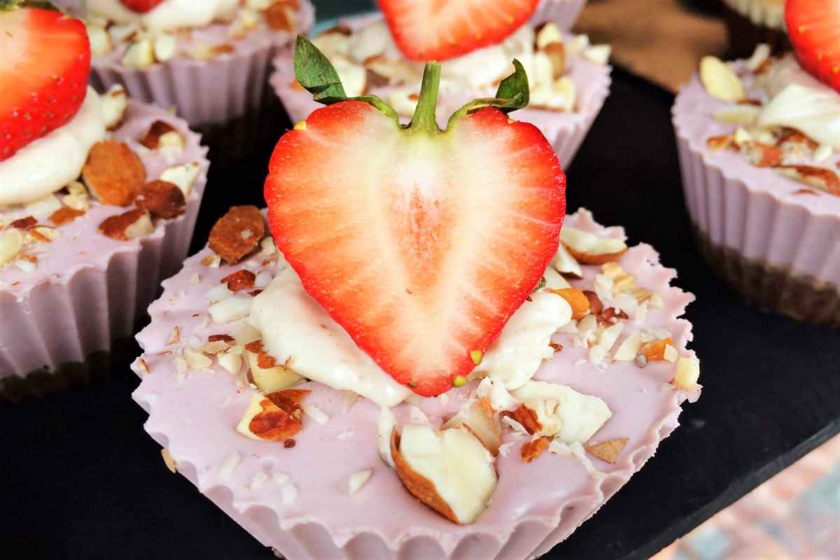 strawberry-cupcakes-from-vantra-vegan
