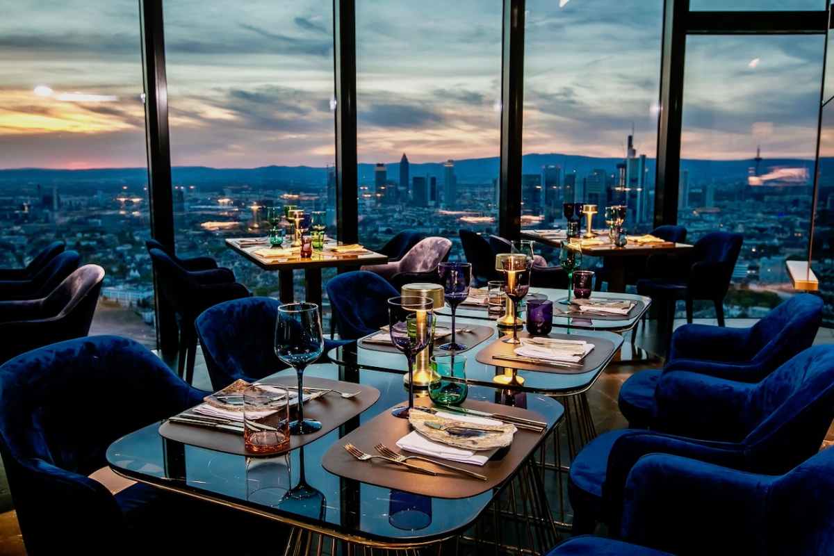 tables-in-franziska-restaurant-in-evening