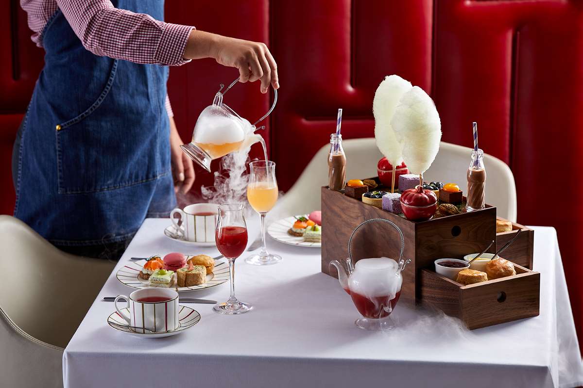 afternoon-tea-spread-charlie-and-the-chocolate-factory-afternoon-tea-at-one-aldwych