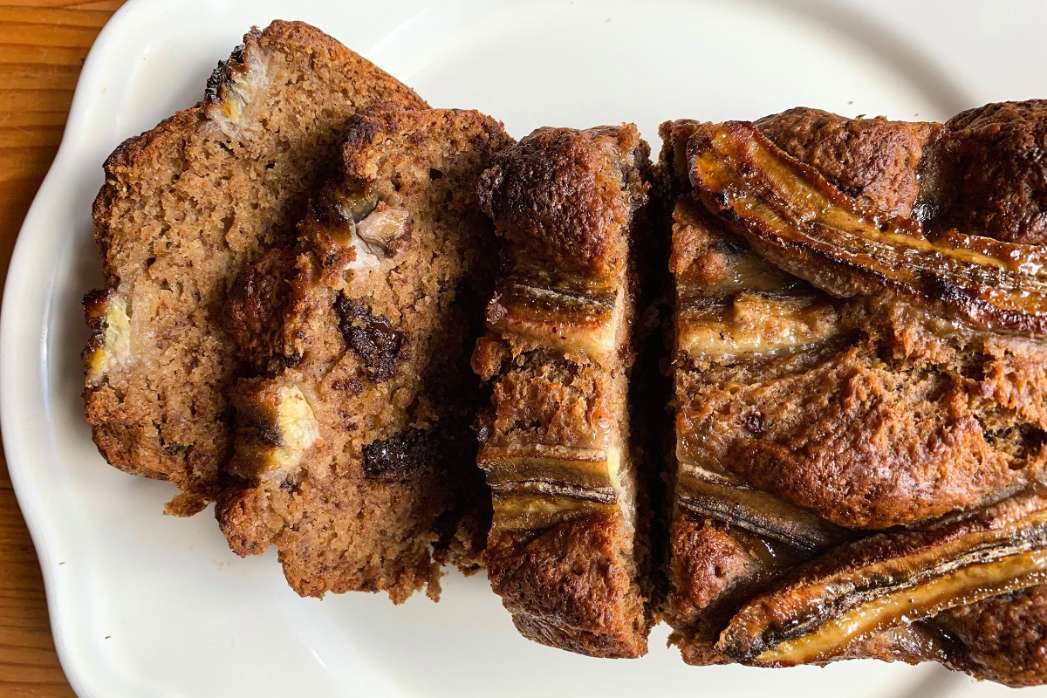 banana-bread-dear-friend-bakery-vegan-bakeries-london