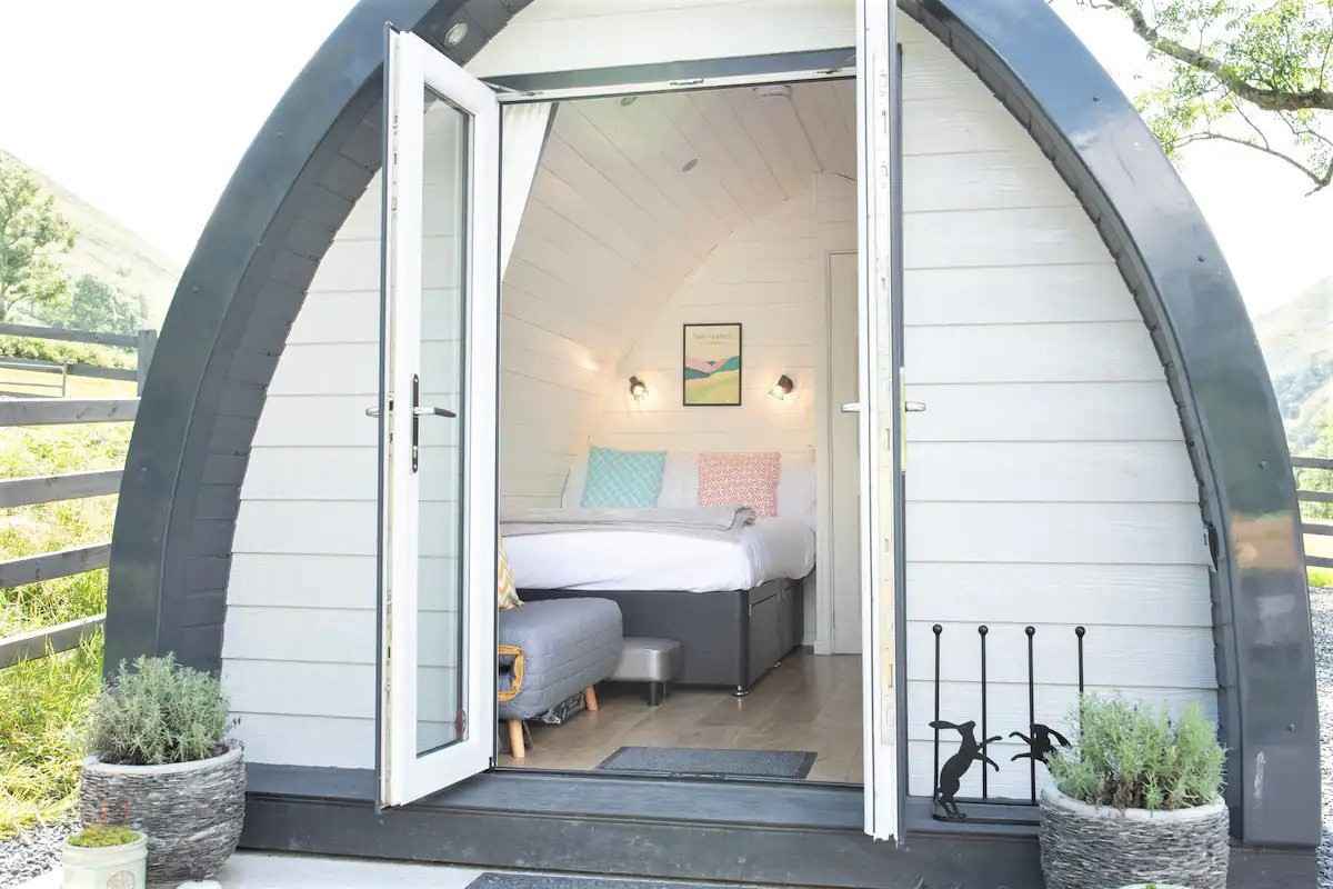 caban-ceunant-glamping-pod-airbnb-snowdonia