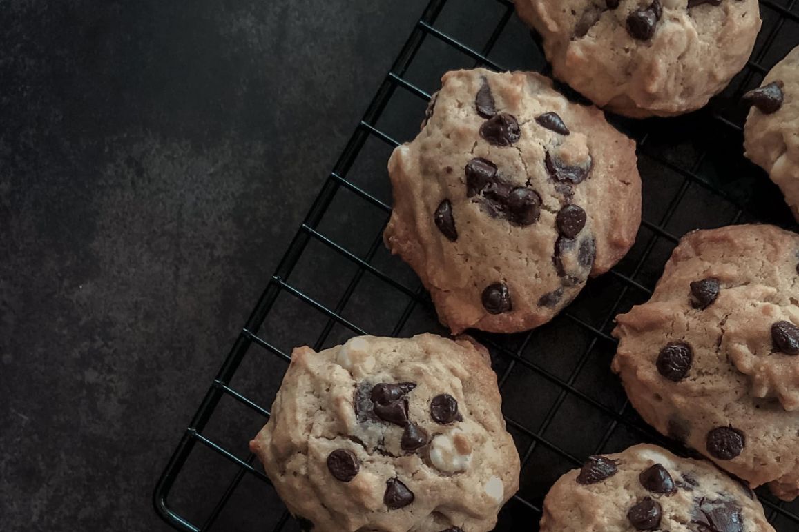 choc-chip-cookies-on-wire-rack-cookies-and-scream (1)