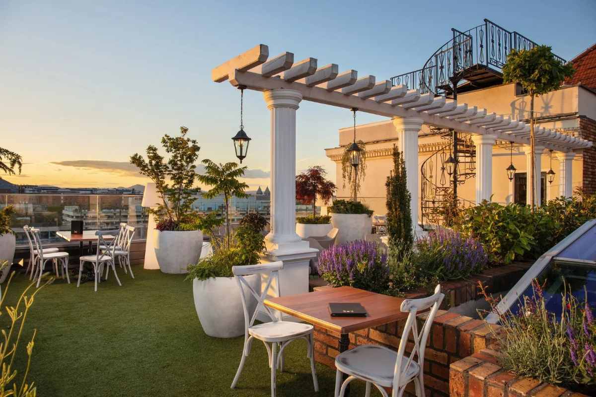 the-sky-garden-rooftop-terrace-at-mystery-hotel