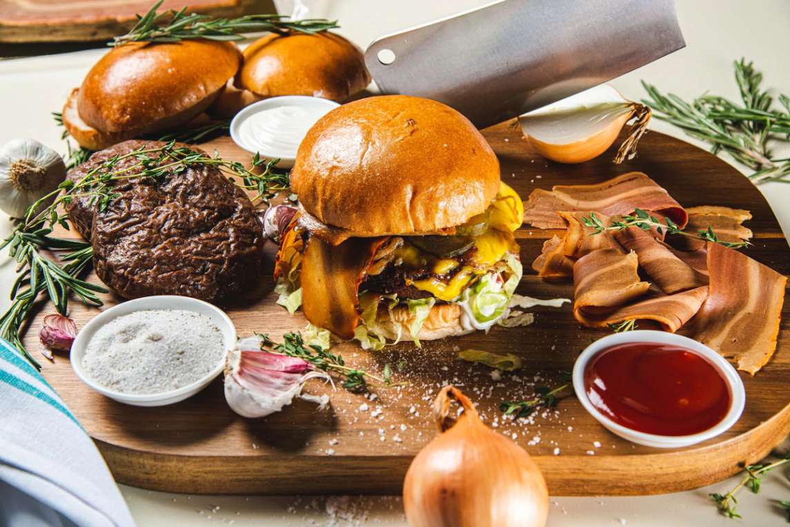 vegan-burger-and-steak-from-rudys-vegan-diner