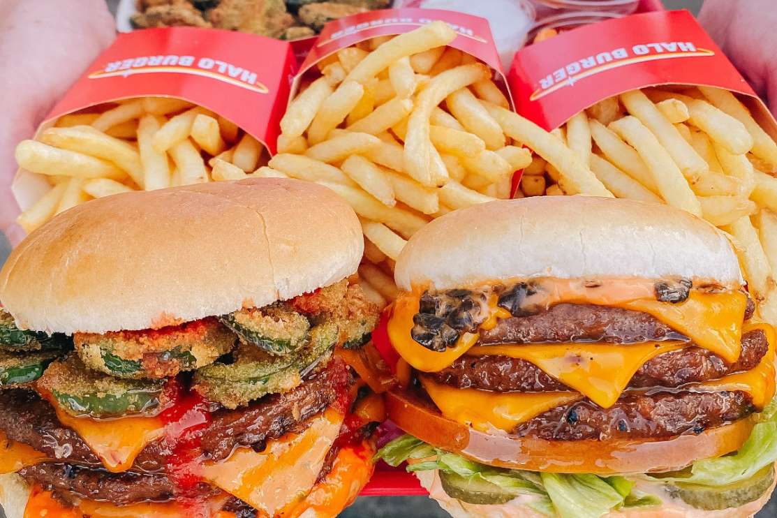 vegan-burgers-and-chips-halo-burger-vegan-burgers-london