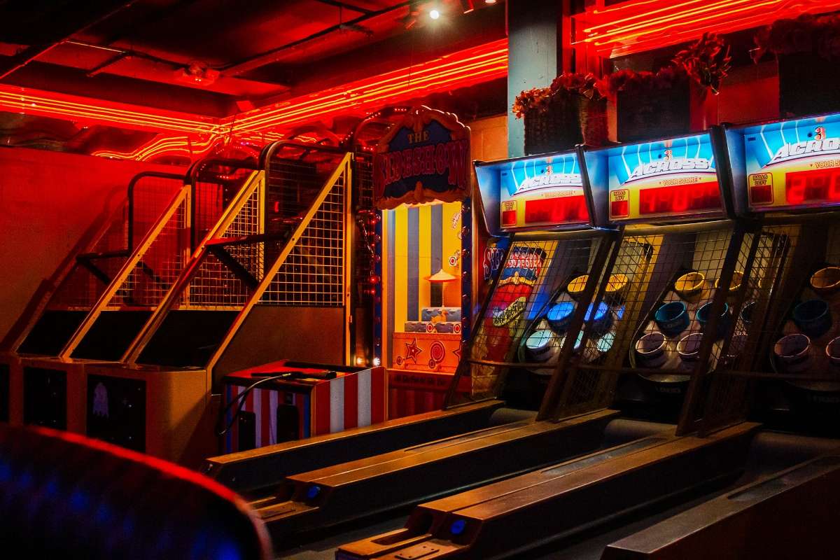 arcade-games-inside-penny-lane-cocktail-bars-nottingham