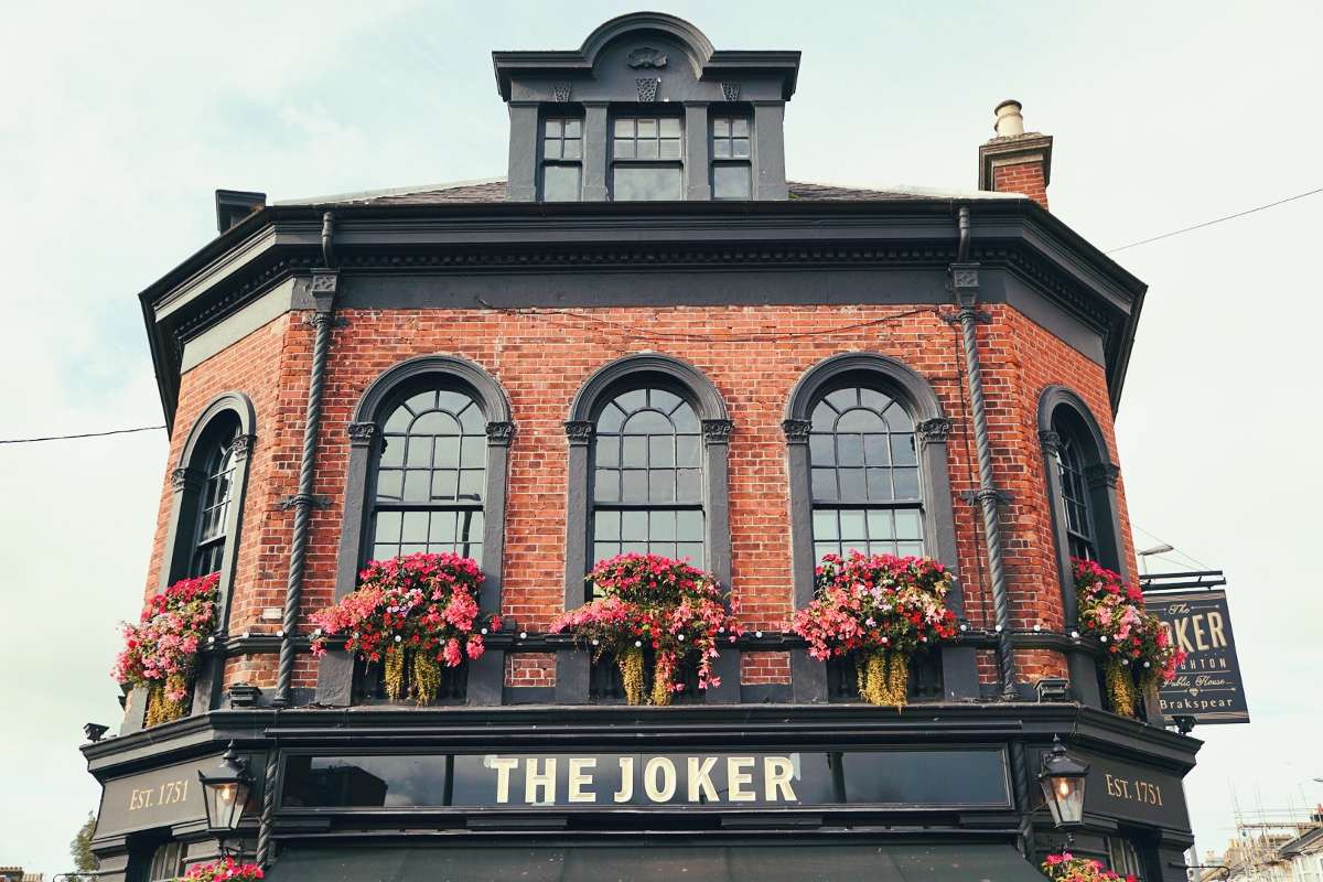 exterior-of-the-joker-in-the-daytime-cocktail-bars-brighton