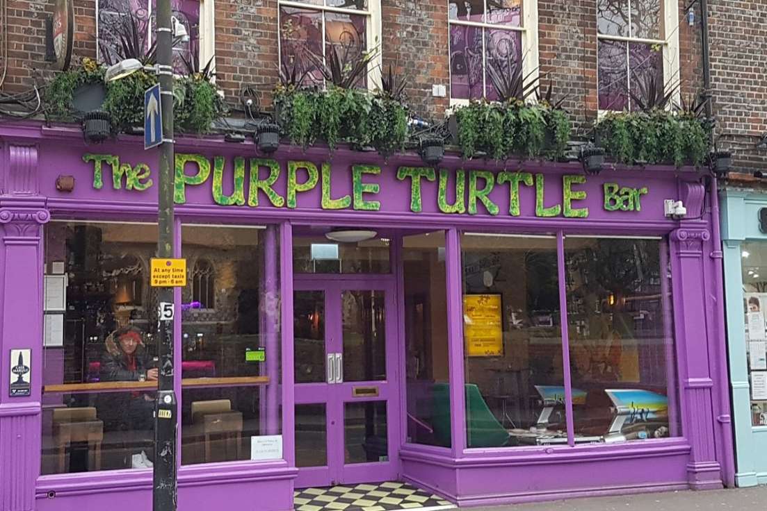 exterior-of-the-purple-turtle-cocktail-bars-reading