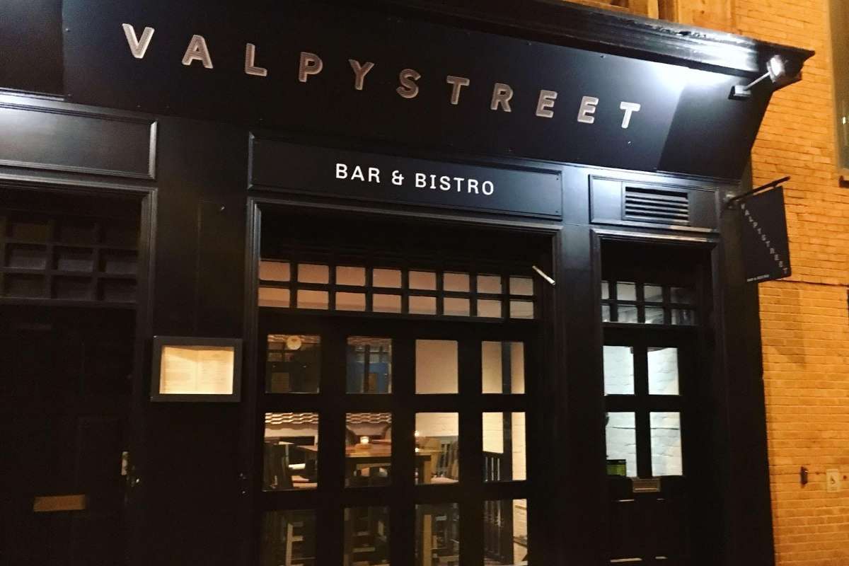 exterior-of-valpy-street-bar-and-bistro