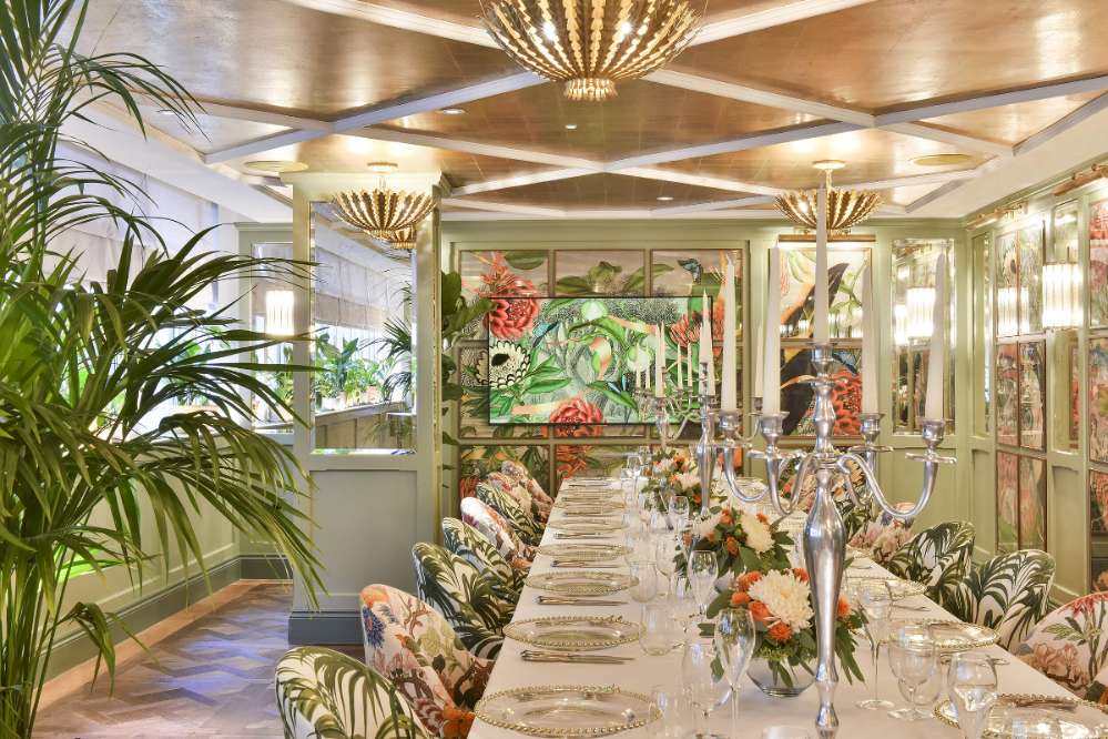 interior-of-the-private-dining-room-at-the-ivy