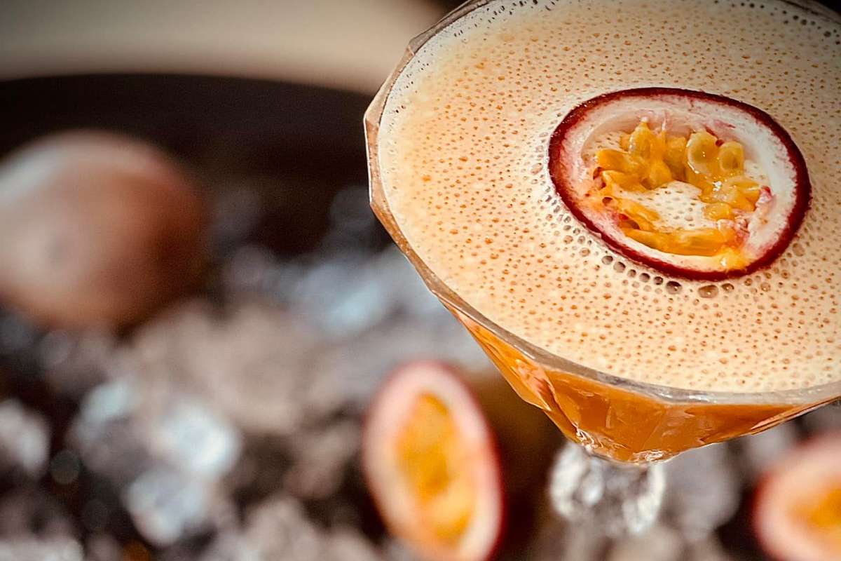 pornstar-martini-from-oxo-bar-cocktail-bars-oxford