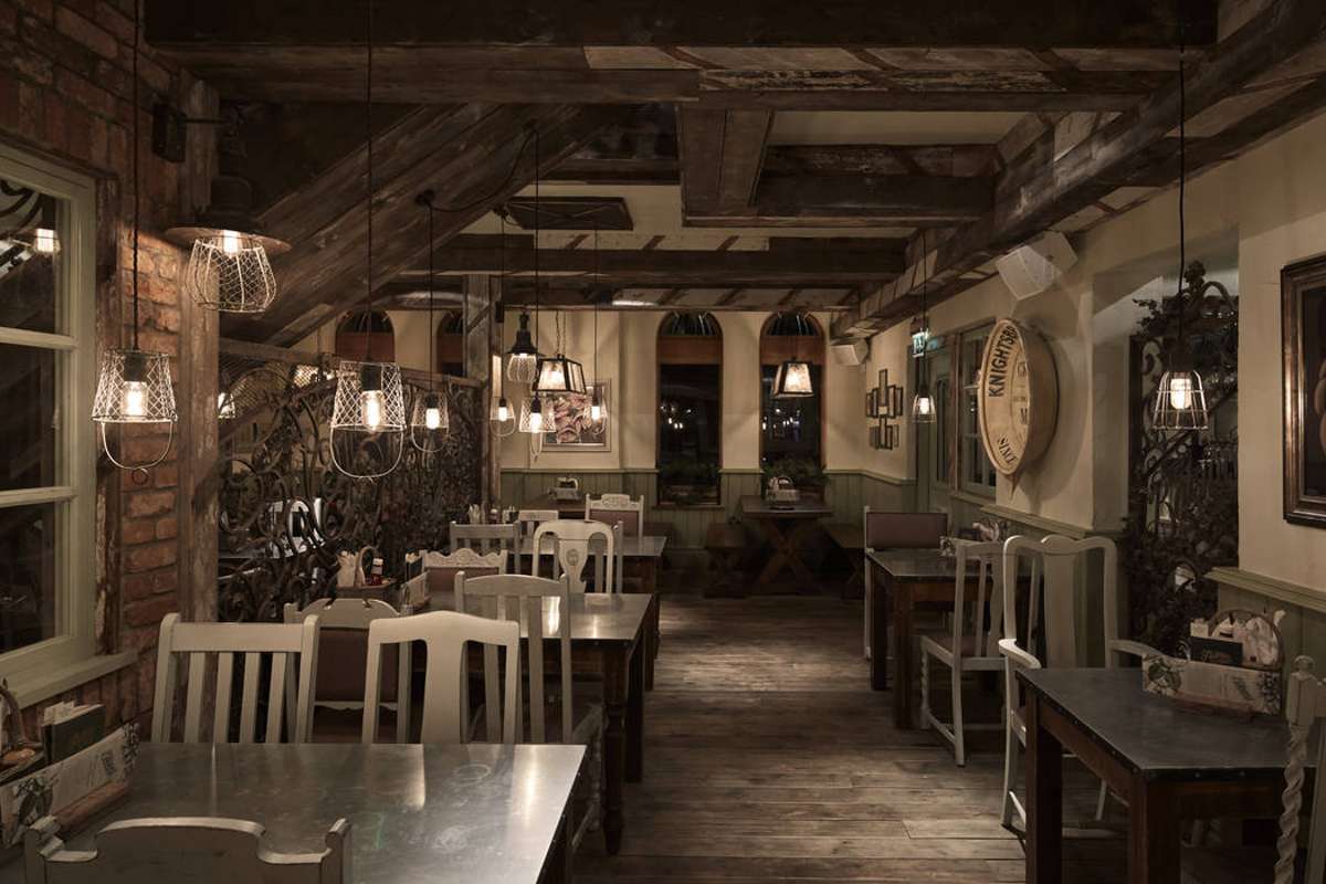 interior-of-the-botanist-bar-and-restaurant-in-the-evening