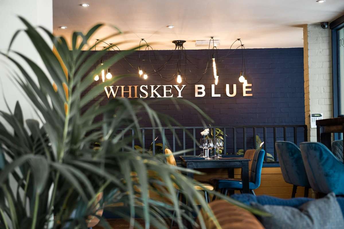 interior-of-whiskey-blue-in-the-daytime-cocktail-bars-southampton