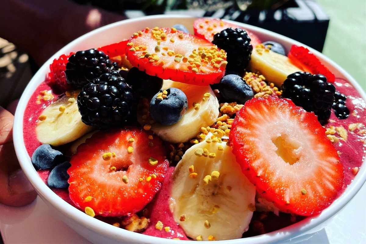 acai-bowl-topped-with-berries-from-kafe-k