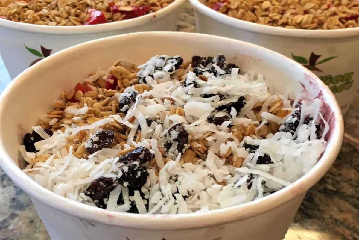 acai-bowl-topped-with-coconut-and-granola-senor-mangos