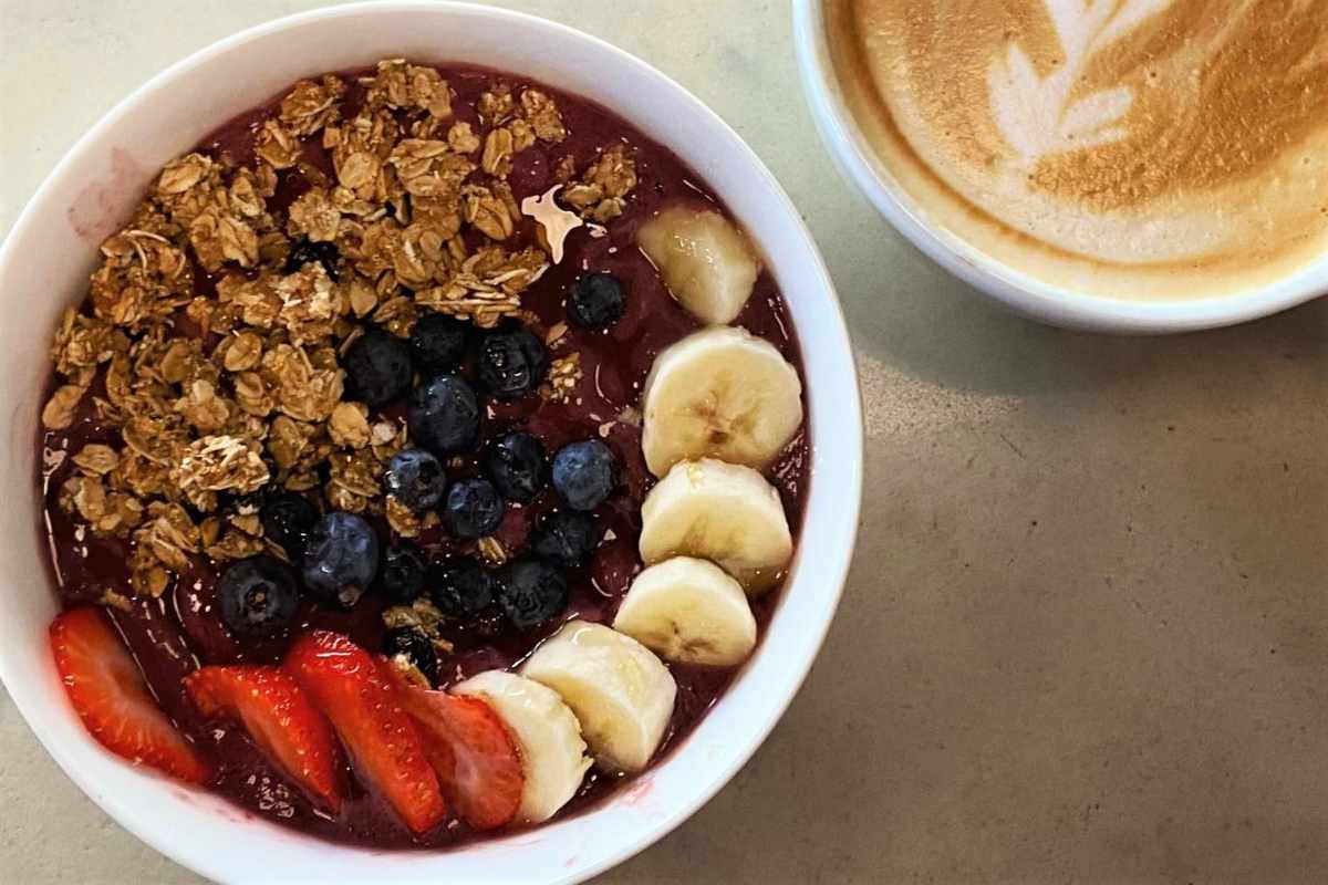 acai-bowl-topped-with-fruit-and-granola-from-halcyon-coffee-bar