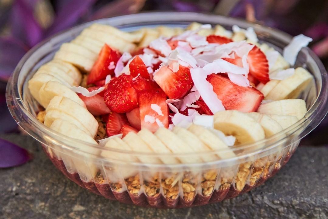 acai-bowl-topped-with-strawberries-and-banana-from-juice-crafters