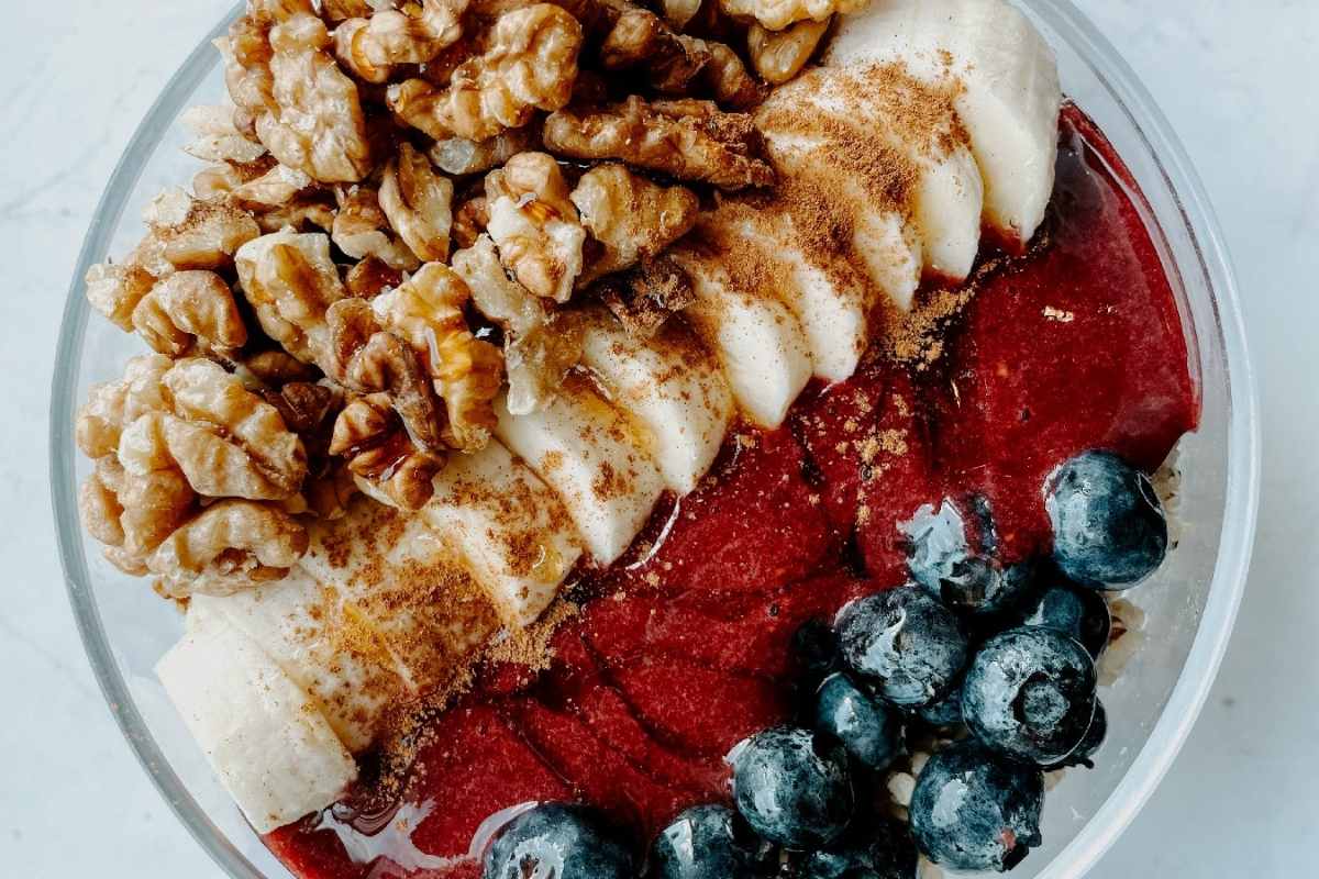 acai-bowl-with-fruit-and-granola-from-cocobeet