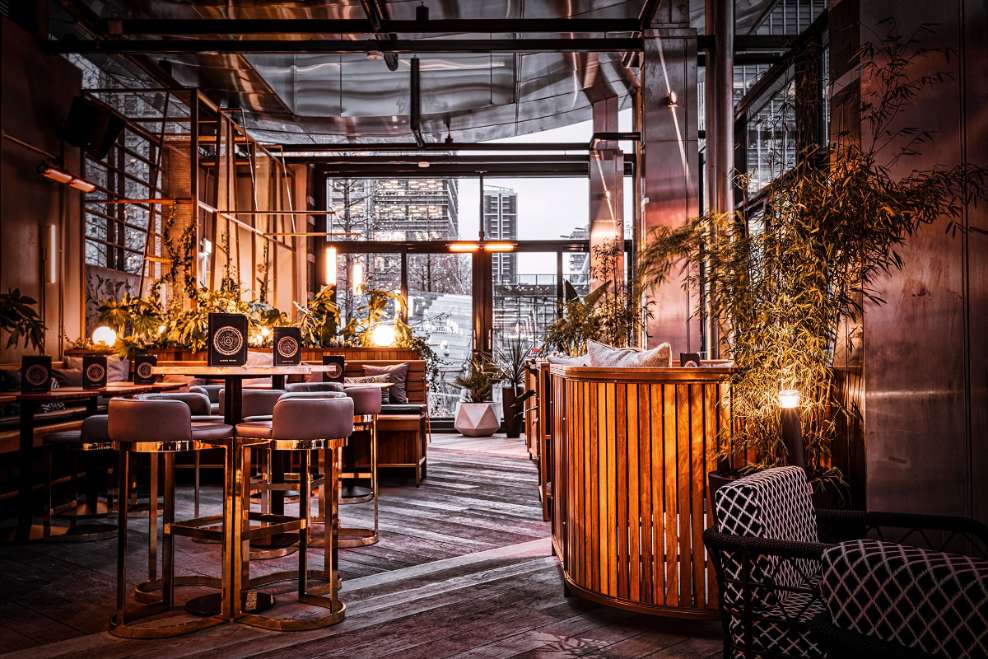 interior-of-the-alchemist-in-the-daytime-cocktail-bars-canary-wharf
