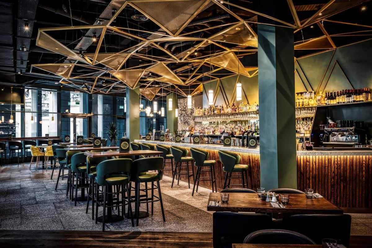 bar-inside-the-alchemist-cocktail-bars-edinburgh