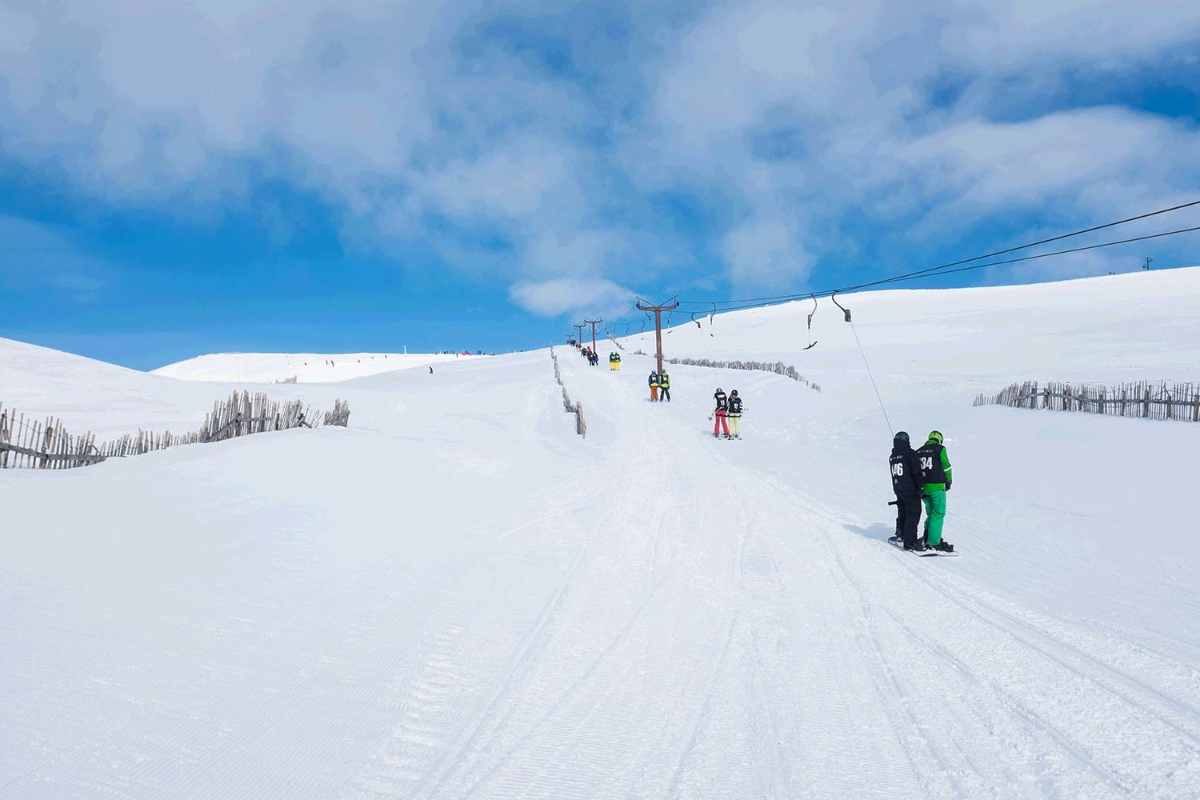 glenshee-ski-and-snowboard-outdoor-activities-scotland