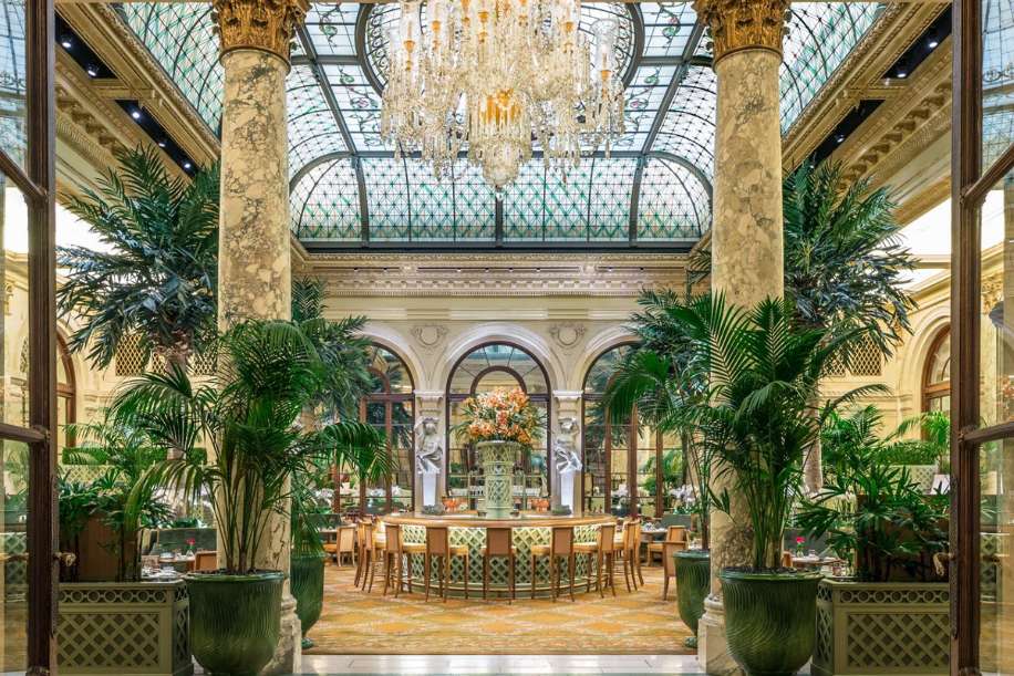interior-of-the-palm-court-at-the-plaza-hotel-in-the-daytime