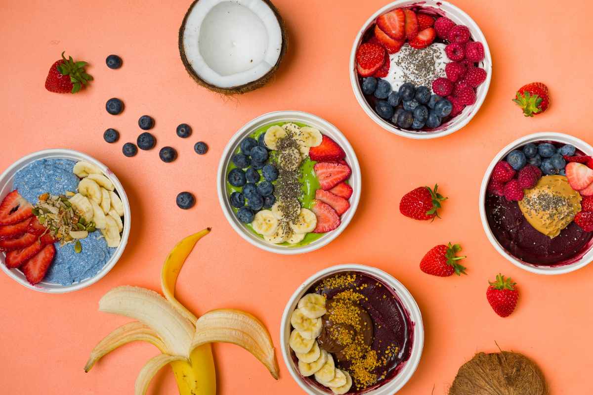 bowls-and-fruit-from-ms-peachy-acai-bowls-melbourne