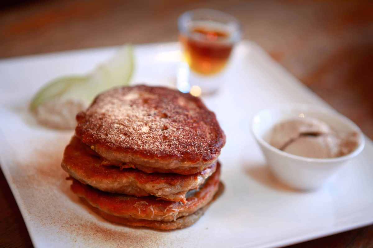 pancakes-with-maple-syrup-from-monk-bodhi-dharma