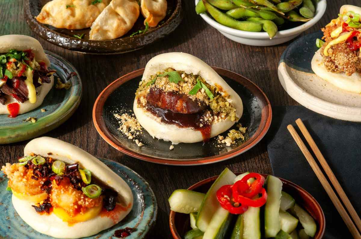 bao-buns-on-plates-at-mr-bao-taiwanese-restaurant