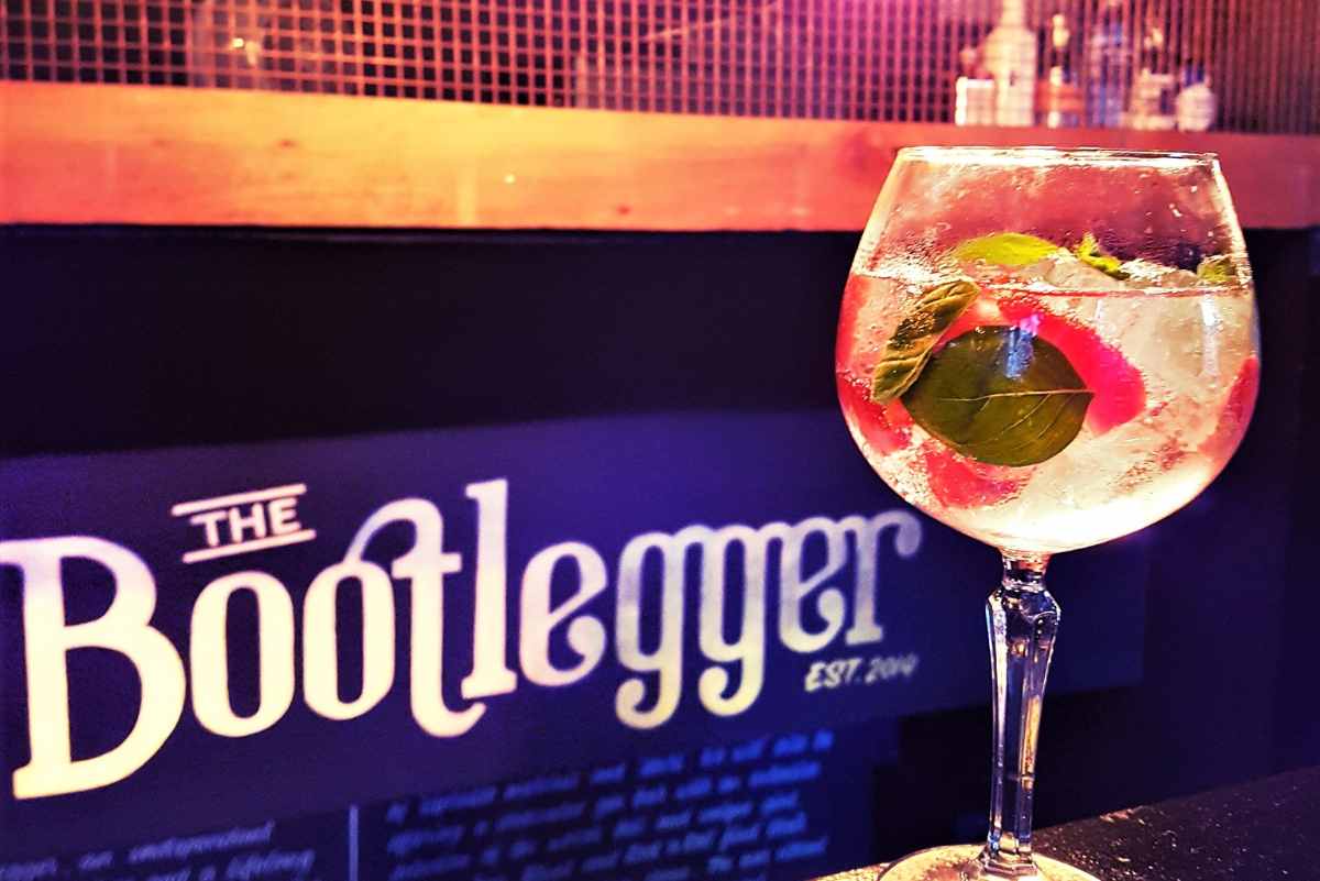 cocktail-sat-on-bar-of-the-bootlegger-bar