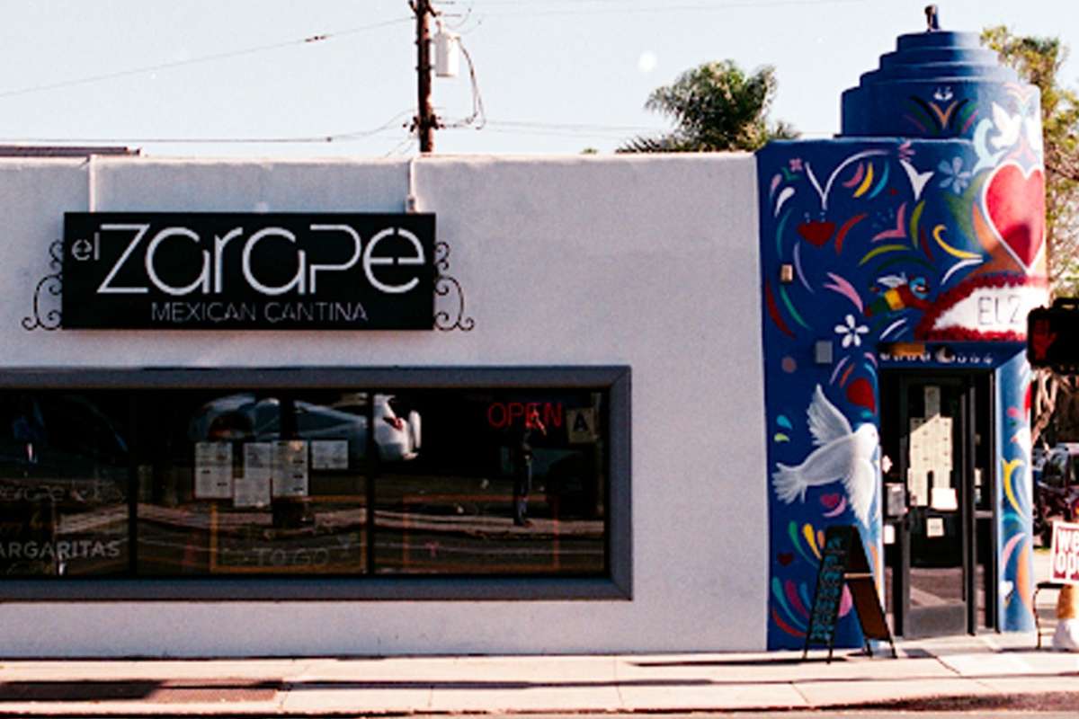 exterior-of-el-zarape-mexican-cantina-in-the-daytime