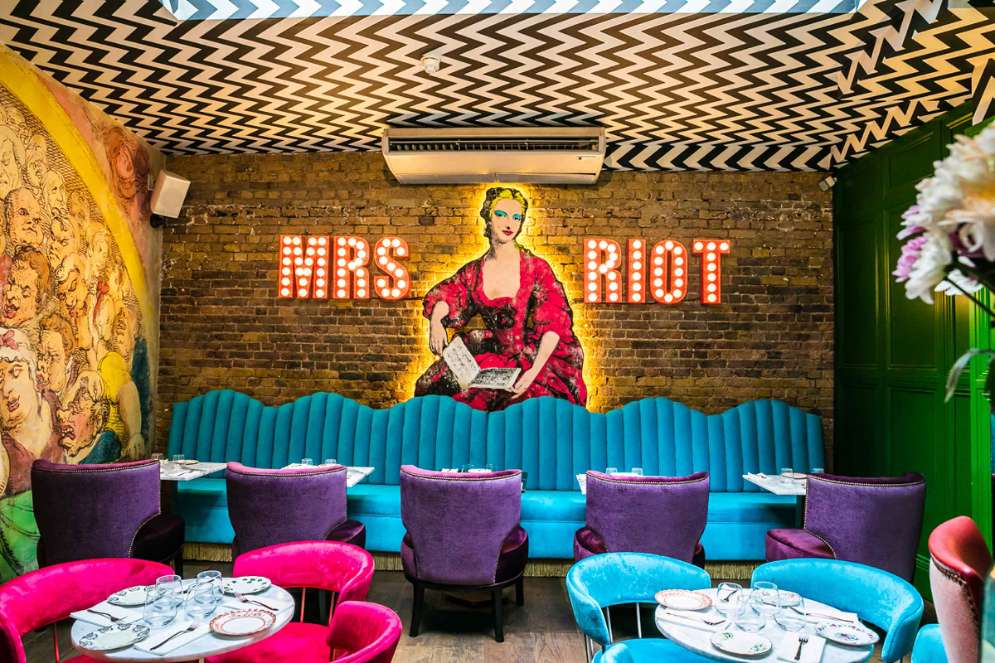 interior-of-mrs-riot-in-the-daytime-drag-brunches-london