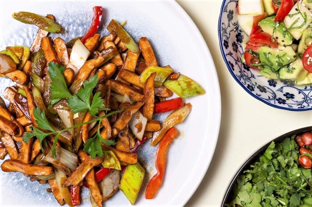 chinese-food-and-salads-from-the-butterfly-lovers