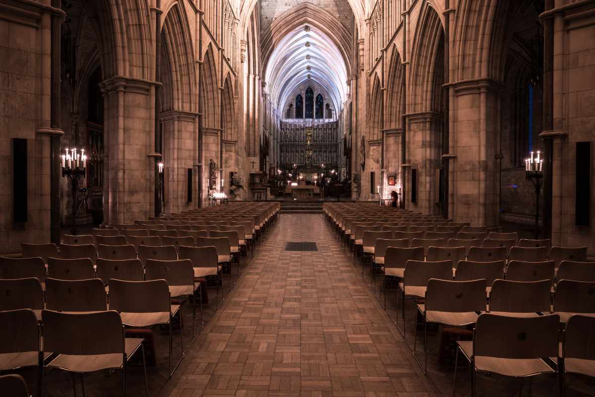 interior-of-southwark-cathedral