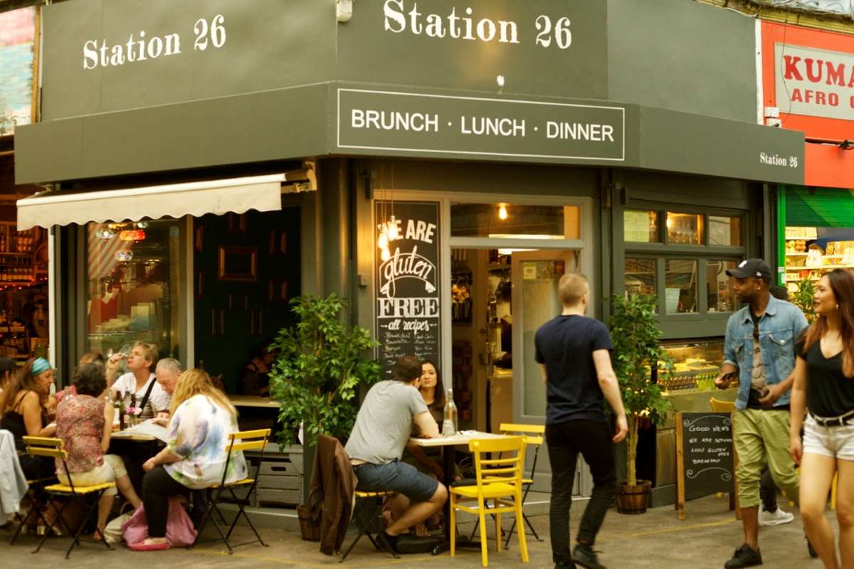 exterior-of-station-26-gluten-free-restaurant-in-the-daytime