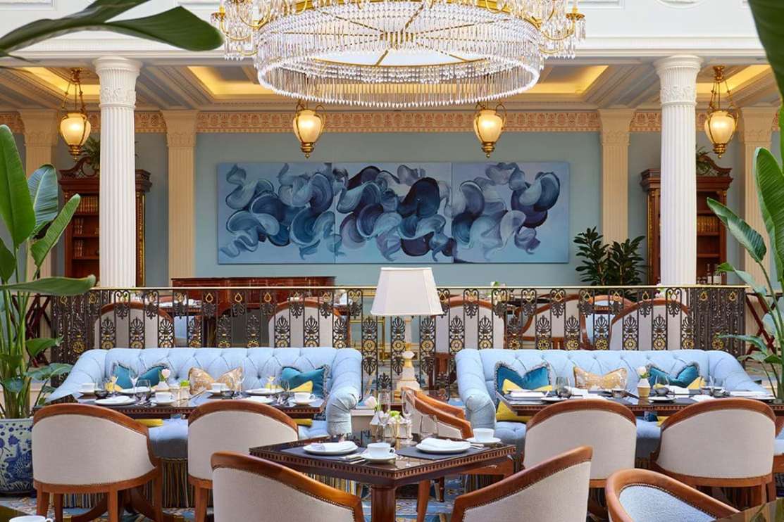 interior-of-the-lanesborough-grill-at-the-lanesborough-in-the-daytime