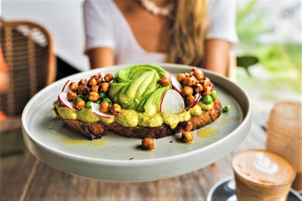 avocado-toast-with-chickpeas-from-the-avocado-factory