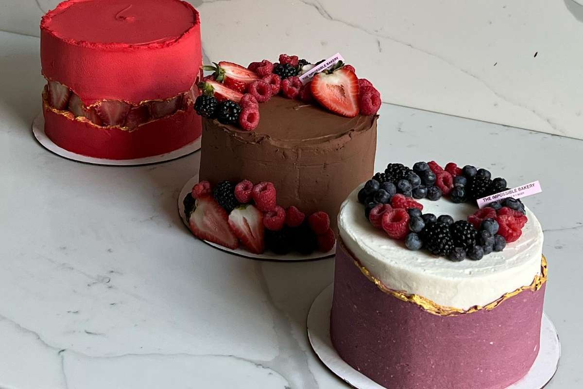 selection-of-cakes-on-the-table-at-the-impossible-bakery-vegan-cakes-nyc