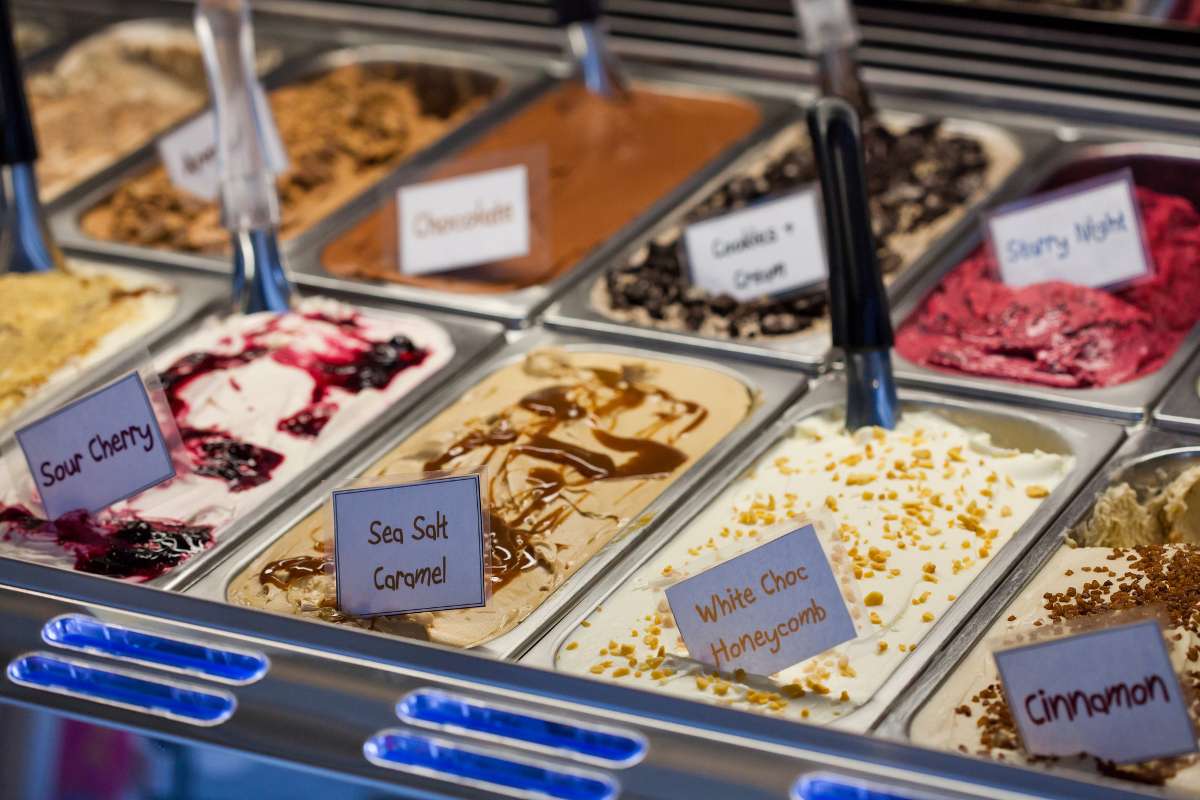 selection-of-ice-cream-behind-the-glass-at-boho-gelato-vegan-ice-cream-brighton