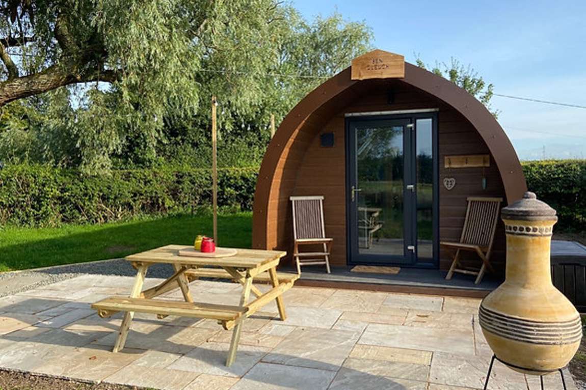 exterior-of-ben-cleuch-pod-at-west-fife-pods-in-the-daytime-glamping-pods-scotland