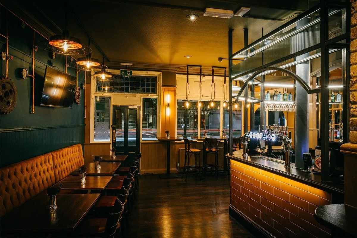 interior-of-the-golden-lion-pub-in-evening