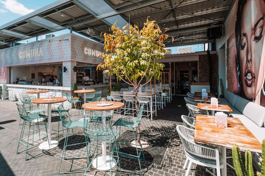 exterior-terrace-at-comuna-cantina-in-the-daytime-bottomless-brunch-brisbane